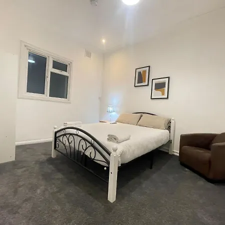 Private Double Room In Stratford